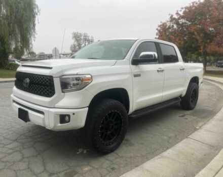 Белый Тойота Тундра, объемом двигателя 5.7 л и пробегом 39 тыс. км за 16500 $, фото 2 на Automoto.ua