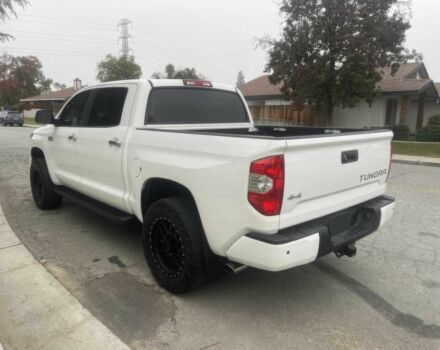 Белый Тойота Тундра, объемом двигателя 5.7 л и пробегом 39 тыс. км за 16500 $, фото 4 на Automoto.ua