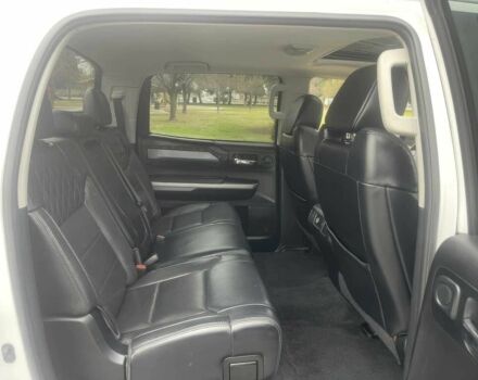 Белый Тойота Тундра, объемом двигателя 5.7 л и пробегом 39 тыс. км за 16500 $, фото 13 на Automoto.ua