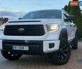 Белый Тойота Тундра, объемом двигателя 5.7 л и пробегом 70 тыс. км за 48900 $, фото 1 на Automoto.ua