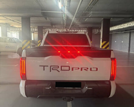 Белый Тойота Тундра, объемом двигателя 3.45 л и пробегом 4 тыс. км за 84848 $, фото 7 на Automoto.ua