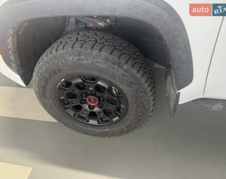 Белый Тойота Тундра, объемом двигателя 3.45 л и пробегом 4 тыс. км за 84848 $, фото 10 на Automoto.ua