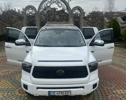 Білий Тойота Тундра, об'ємом двигуна 5.66 л та пробігом 8 тис. км за 52000 $, фото 1 на Automoto.ua
