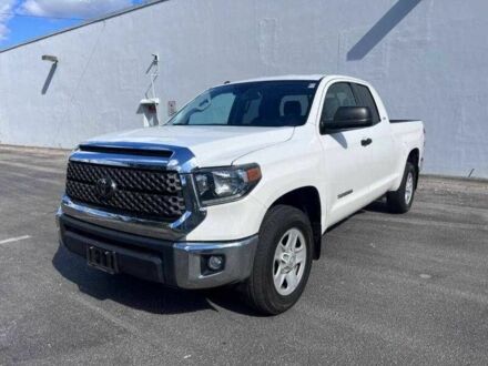 Белый Тойота Тундра, объемом двигателя 5.7 л и пробегом 34 тыс. км за 12600 $, фото 1 на Automoto.ua