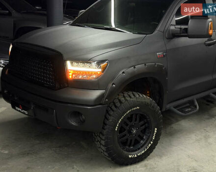 Черный Тойота Тундра, объемом двигателя 5.7 л и пробегом 158 тыс. км за 19900 $, фото 7 на Automoto.ua