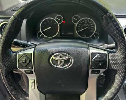 Черный Тойота Тундра, объемом двигателя 5.69 л и пробегом 173 тыс. км за 26000 $, фото 11 на Automoto.ua