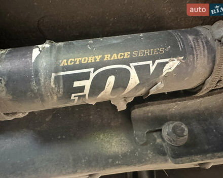 Черный Тойота Тундра, объемом двигателя 5.69 л и пробегом 173 тыс. км за 26000 $, фото 15 на Automoto.ua