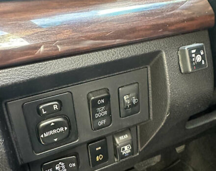 Черный Тойота Тундра, объемом двигателя 5.69 л и пробегом 173 тыс. км за 26000 $, фото 14 на Automoto.ua