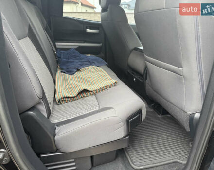 Чорний Тойота Тундра, об'ємом двигуна 5.66 л та пробігом 13 тис. км за 32000 $, фото 8 на Automoto.ua