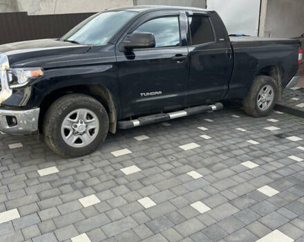 Черный Тойота Тундра, объемом двигателя 4.6 л и пробегом 38 тыс. км за 30000 $, фото 2 на Automoto.ua