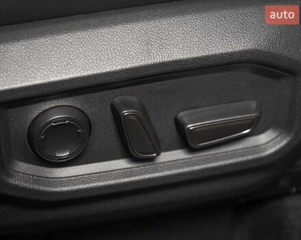 Чорний Тойота Тундра, об'ємом двигуна 3.45 л та пробігом 99 тис. км за 69999 $, фото 59 на Automoto.ua