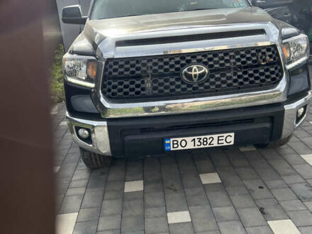 Черный Тойота Тундра, объемом двигателя 4.6 л и пробегом 38 тыс. км за 30000 $, фото 1 на Automoto.ua