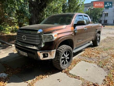 Тойота Тундра 2013 у Києві на Automoto.ua Коричневий Тойота Тундра, об'ємом двигуна 5.7 л та пробігом 200 тис. км за 28800 $, фото 1 на Automoto.ua