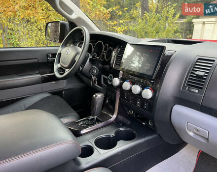 Красный Тойота Тундра, объемом двигателя 5.7 л и пробегом 205 тыс. км за 22900 $, фото 113 на Automoto.ua