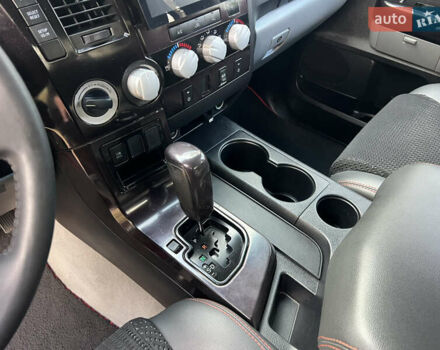 Красный Тойота Тундра, объемом двигателя 5.7 л и пробегом 205 тыс. км за 22900 $, фото 83 на Automoto.ua