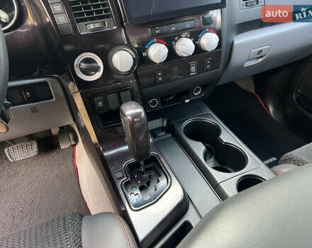 Красный Тойота Тундра, объемом двигателя 5.7 л и пробегом 205 тыс. км за 22900 $, фото 84 на Automoto.ua