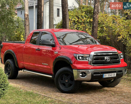 Красный Тойота Тундра, объемом двигателя 5.7 л и пробегом 205 тыс. км за 22900 $, фото 3 на Automoto.ua