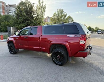 Красный Тойота Тундра, объемом двигателя 5.66 л и пробегом 106 тыс. км за 28800 $, фото 7 на Automoto.ua