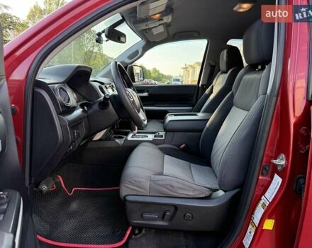 Красный Тойота Тундра, объемом двигателя 5.66 л и пробегом 106 тыс. км за 28800 $, фото 10 на Automoto.ua