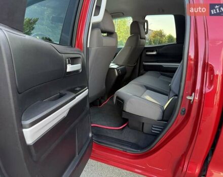 Красный Тойота Тундра, объемом двигателя 5.66 л и пробегом 106 тыс. км за 28800 $, фото 8 на Automoto.ua