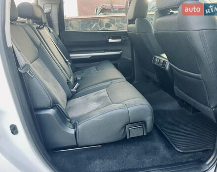 Тойота Тундра, объемом двигателя 5.66 л и пробегом 95 тыс. км за 39999 $, фото 18 на Automoto.ua