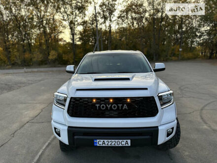 Тойота Тундра, объемом двигателя 5.7 л и пробегом 190 тыс. км за 37000 $, фото 1 на Automoto.ua