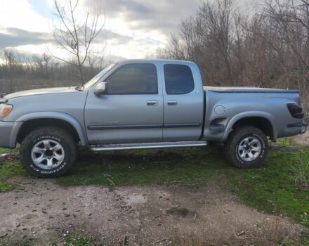 Серый Тойота Тундра, объемом двигателя 4.7 л и пробегом 307 тыс. км за 10300 $, фото 3 на Automoto.ua