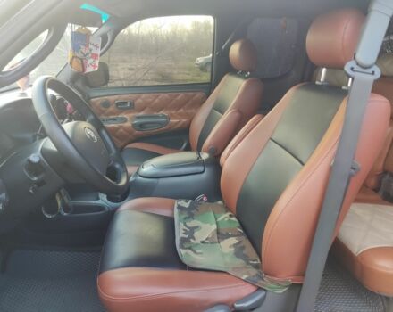 Серый Тойота Тундра, объемом двигателя 4.7 л и пробегом 307 тыс. км за 10300 $, фото 10 на Automoto.ua