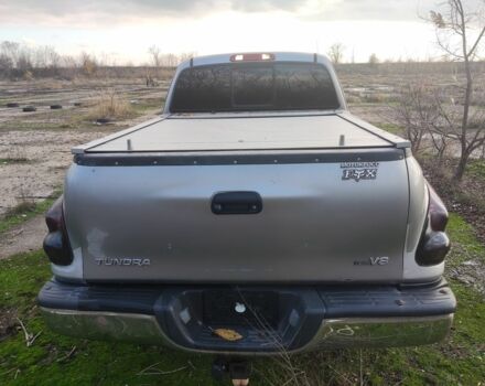 Серый Тойота Тундра, объемом двигателя 4.7 л и пробегом 307 тыс. км за 10300 $, фото 6 на Automoto.ua