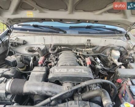 Серый Тойота Тундра, объемом двигателя 4.7 л и пробегом 300 тыс. км за 10300 $, фото 16 на Automoto.ua