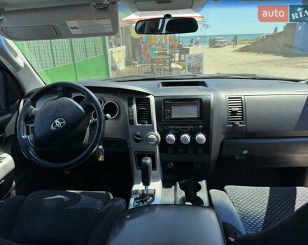 Серый Тойота Тундра, объемом двигателя 4.66 л и пробегом 321 тыс. км за 19900 $, фото 9 на Automoto.ua