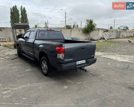 Серый Тойота Тундра, объемом двигателя 4.66 л и пробегом 321 тыс. км за 19900 $, фото 7 на Automoto.ua