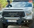 Серый Тойота Тундра, объемом двигателя 5.7 л и пробегом 165 тыс. км за 37500 $, фото 1 на Automoto.ua