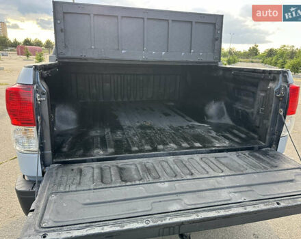 Серый Тойота Тундра, объемом двигателя 4.61 л и пробегом 155 тыс. км за 17900 $, фото 8 на Automoto.ua