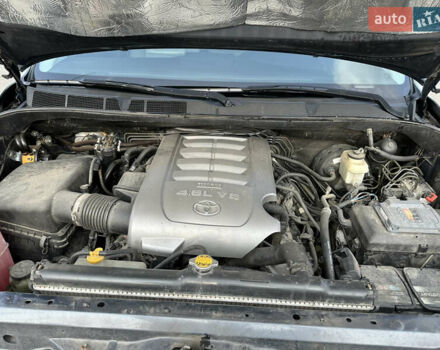 Серый Тойота Тундра, объемом двигателя 4.61 л и пробегом 155 тыс. км за 17900 $, фото 18 на Automoto.ua