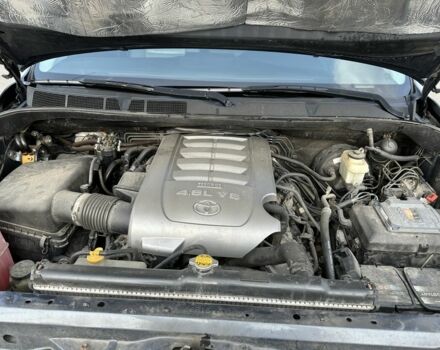 Серый Тойота Тундра, объемом двигателя 4.6 л и пробегом 155 тыс. км за 17900 $, фото 7 на Automoto.ua