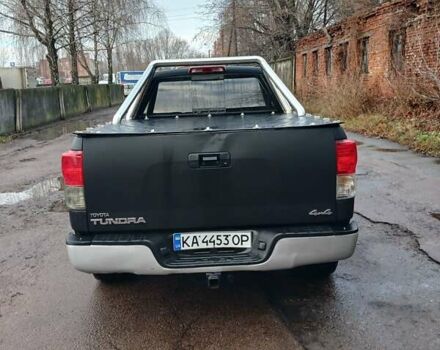 Серый Тойота Тундра, объемом двигателя 5.66 л и пробегом 190 тыс. км за 19900 $, фото 3 на Automoto.ua