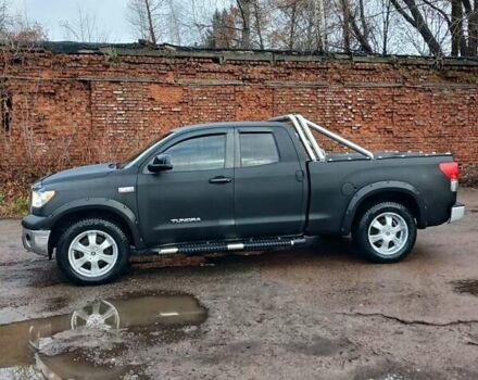 Серый Тойота Тундра, объемом двигателя 5.66 л и пробегом 190 тыс. км за 19900 $, фото 1 на Automoto.ua