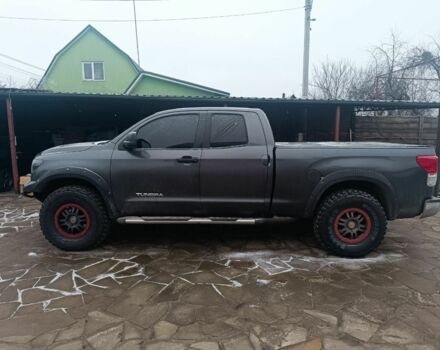 Сірий Тойота Тундра, об'ємом двигуна 5.7 л та пробігом 180 тис. км за 27900 $, фото 1 на Automoto.ua