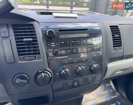 Сірий Тойота Тундра, об'ємом двигуна 5.7 л та пробігом 120 тис. км за 22900 $, фото 22 на Automoto.ua
