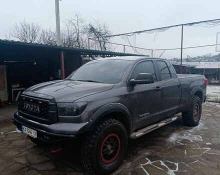 Сірий Тойота Тундра, об'ємом двигуна 5.7 л та пробігом 180 тис. км за 27900 $, фото 2 на Automoto.ua