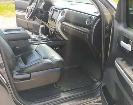 Тойота Тундра 2014 в Киеве на Automoto.ua Серый Тойота Тундра, объемом двигателя 5.7 л и пробегом 162 тыс. км за 38000 $, фото 8 на Automoto.ua