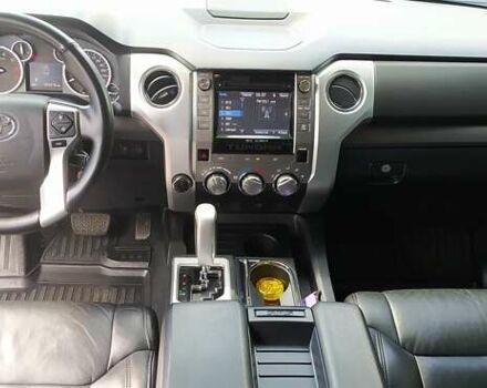 Тойота Тундра 2014 в Киеве на Automoto.ua Серый Тойота Тундра, объемом двигателя 5.7 л и пробегом 162 тыс. км за 38000 $, фото 7 на Automoto.ua