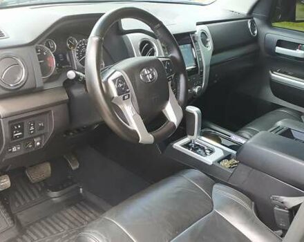 Тойота Тундра 2014 в Киеве на Automoto.ua Серый Тойота Тундра, объемом двигателя 5.7 л и пробегом 162 тыс. км за 38000 $, фото 10 на Automoto.ua