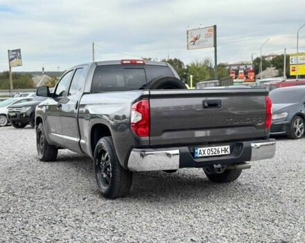 Серый Тойота Тундра, объемом двигателя 5.7 л и пробегом 226 тыс. км за 24500 $, фото 1 на Automoto.ua