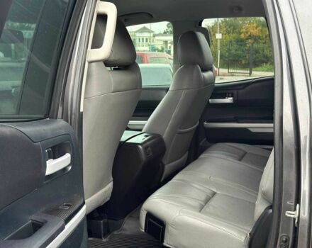 Серый Тойота Тундра, объемом двигателя 5.7 л и пробегом 226 тыс. км за 24500 $, фото 5 на Automoto.ua