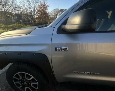 Серый Тойота Тундра, объемом двигателя 5.66 л и пробегом 61 тыс. км за 32500 $, фото 3 на Automoto.ua