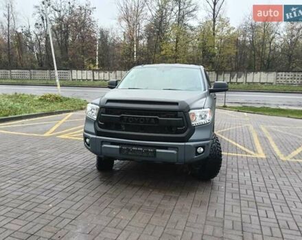 Серый Тойота Тундра, объемом двигателя 5.66 л и пробегом 95 тыс. км за 28350 $, фото 8 на Automoto.ua