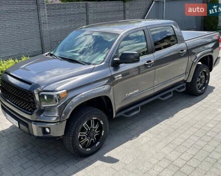 Тойота Тундра 2016 в Львове на Automoto.ua Серый Тойота Тундра, объемом двигателя 5.7 л и пробегом 190 тыс. км за 37000 $, фото 2 на Automoto.ua