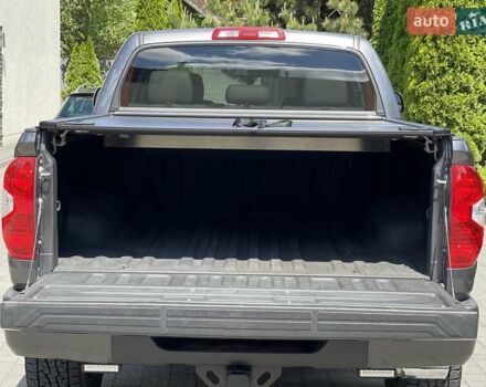 Тойота Тундра 2016 в Львове на Automoto.ua Серый Тойота Тундра, объемом двигателя 5.7 л и пробегом 190 тыс. км за 37000 $, фото 13 на Automoto.ua